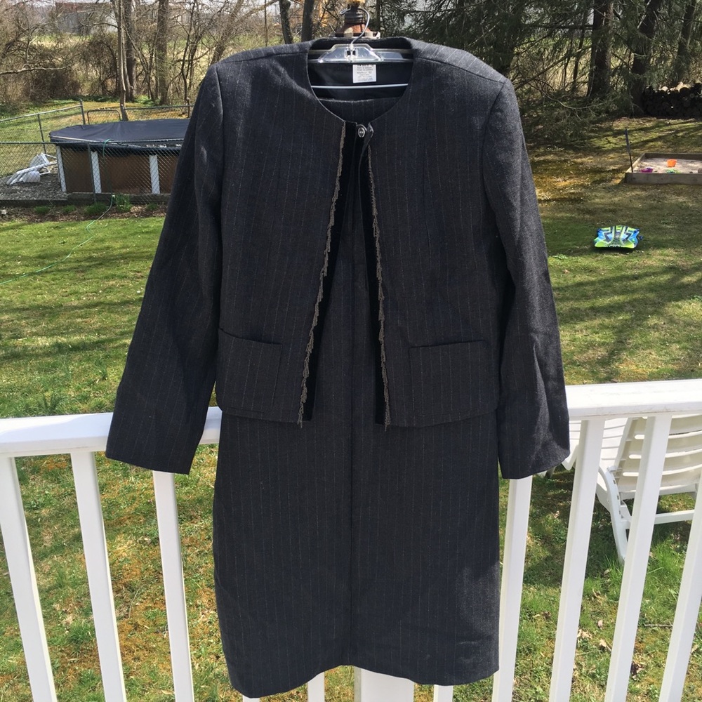 Harve Benard Sz 12 100% Wool Skirt Suit ❄️